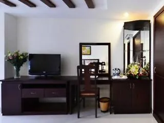 Kay Hotel Da Nang - Near Dragon Bridge
