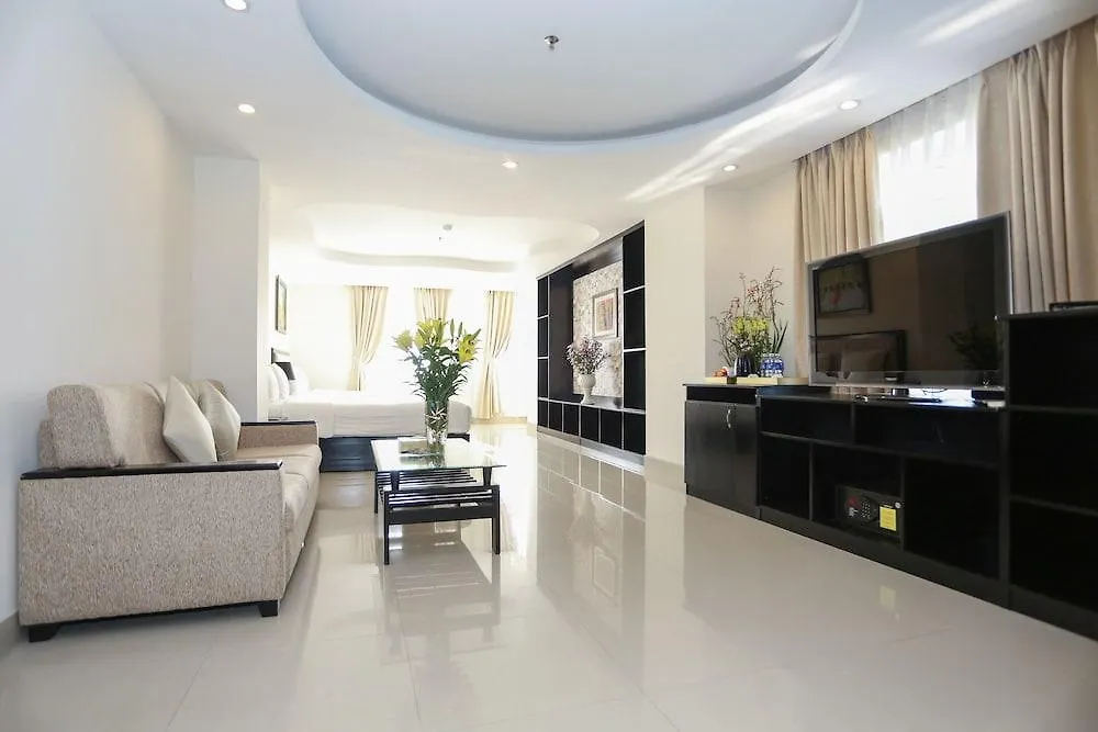 Kay Hotel Da Nang - Near Dragon Bridge 3*,