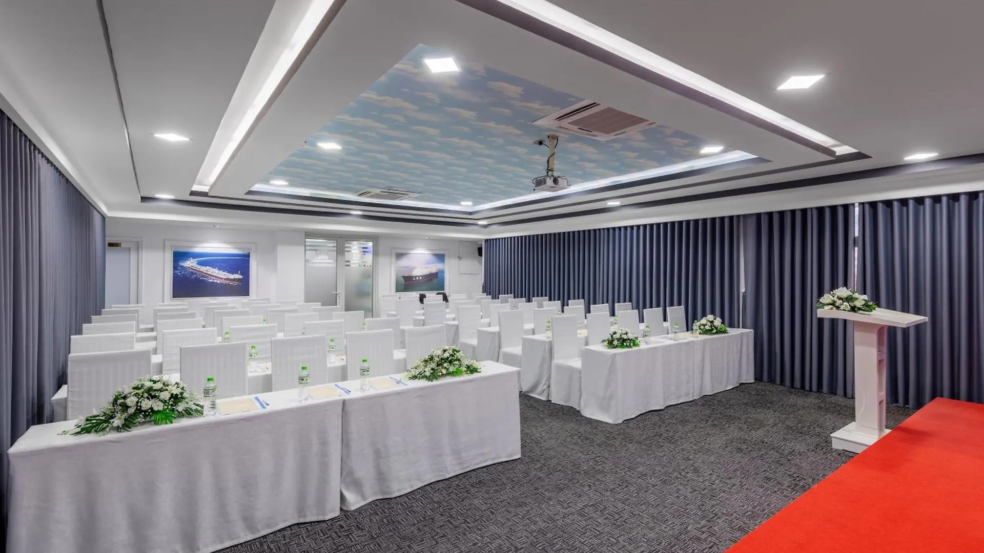 Kay Hotel Da Nang - Near Dragon Bridge
