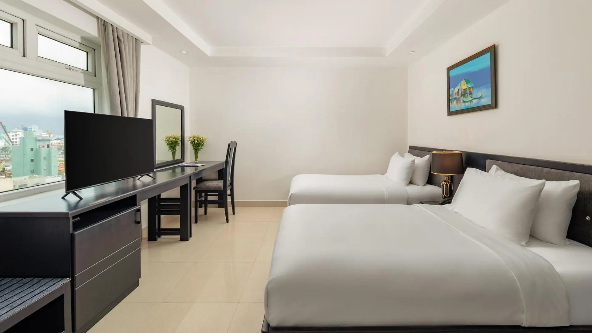 Kay Hotel Da Nang - Near Dragon Bridge