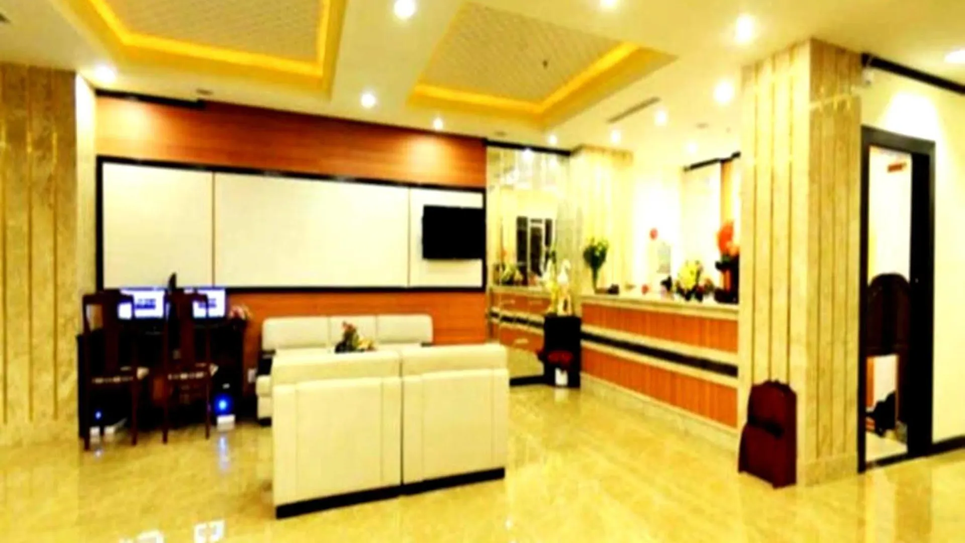 Kay Hotel Da Nang - Near Dragon Bridge